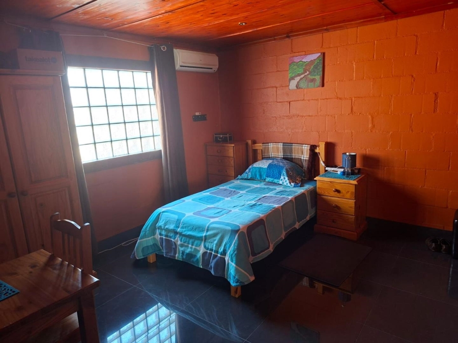 5 Bedroom Property for Sale in Protea Heights Western Cape